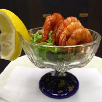 ちょっと雰囲気を変えて海老のカクテルです。