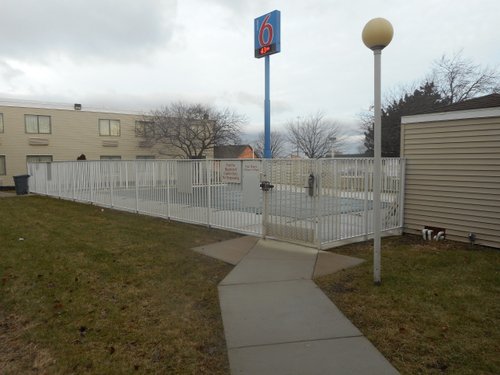 STUDIO 6 MERRILLVILLE - Motel Reviews, Photos, Rate Comparison