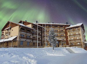 Santa's Hotel Tunturi in Saariselka, image may contain: Sky, Nature, Night, City