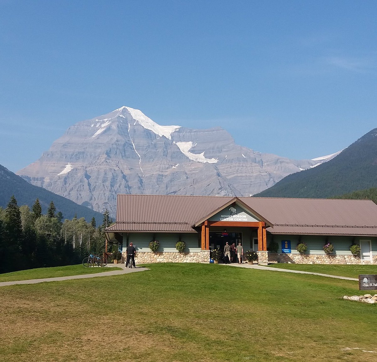 mount robson map