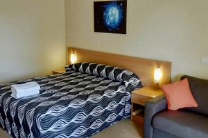 Room & Suite