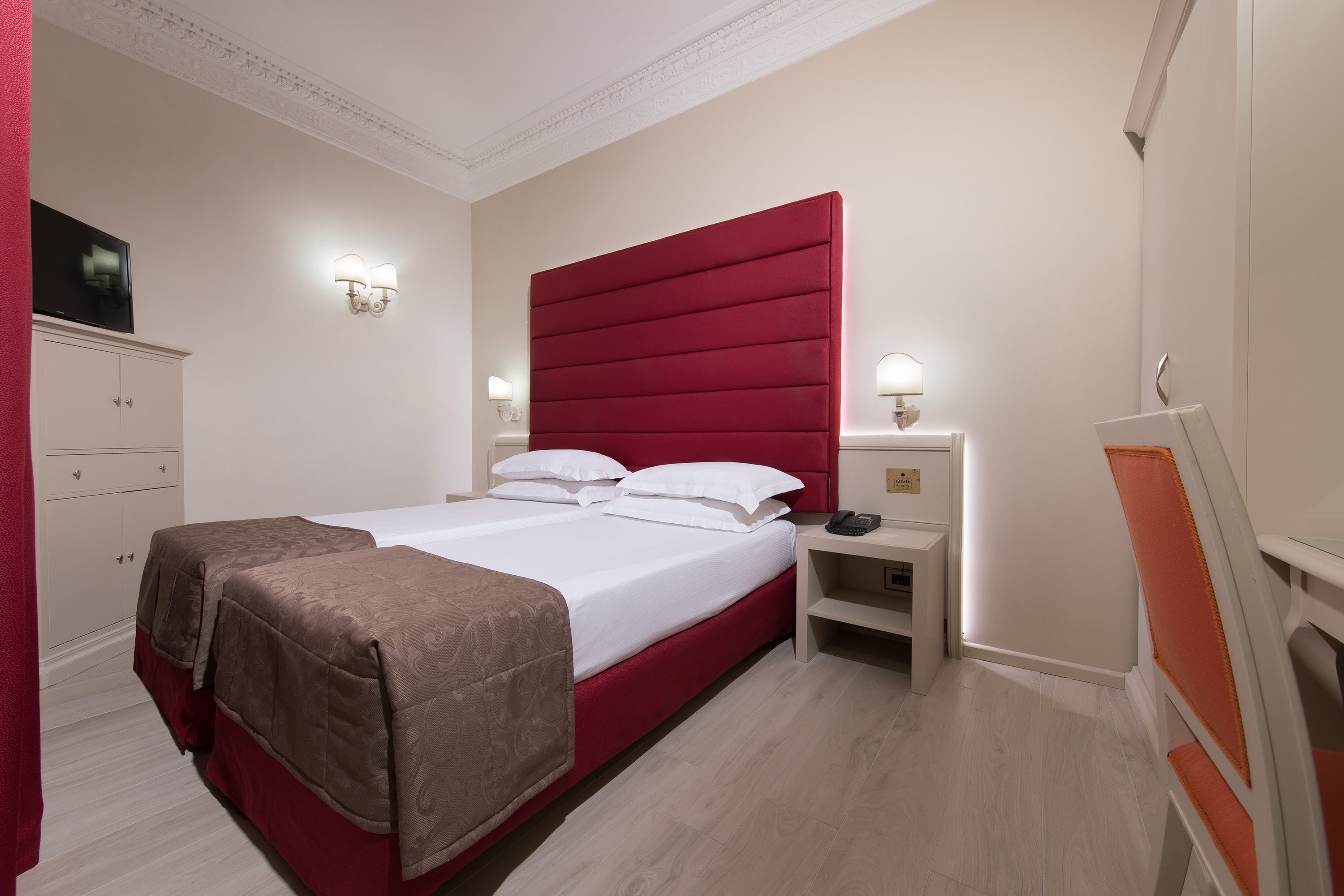 BB Hotels Smarthotel Bailey's Rooms: Pictures & Reviews - Tripadvisor