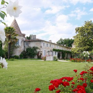 Chambres d'hôtes, gîte et salle de réception en Charente-Maritime - Château de Puyrigaud