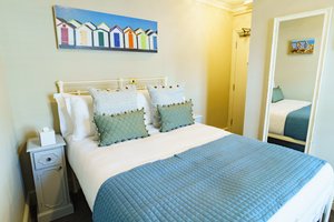 Room & Suite