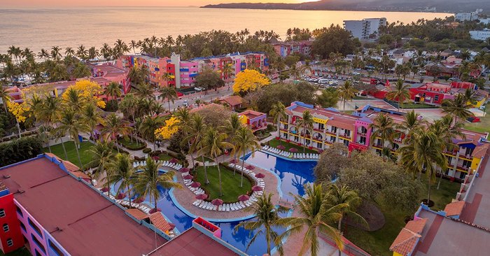 ROYAL DECAMERON COMPLEX - Updated 2023 Prices & Resort (All-Inclusive)  Reviews (Bucerias, Mexico - Riviera Nayarit)