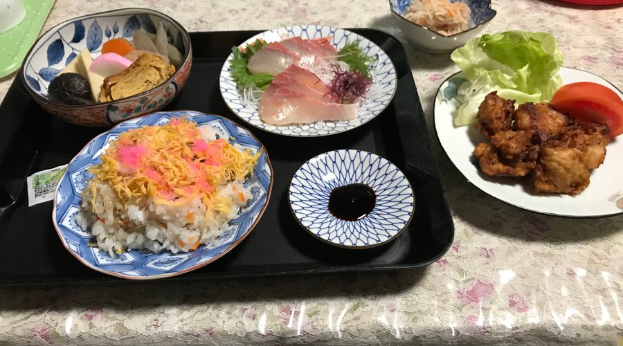 仕出屋の女将が作る料理は全てうまい。