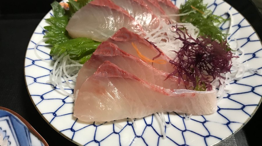 ［ひらまさ］新鮮で食感がとても良く程良い脂がのっていたのでとても甘かった。