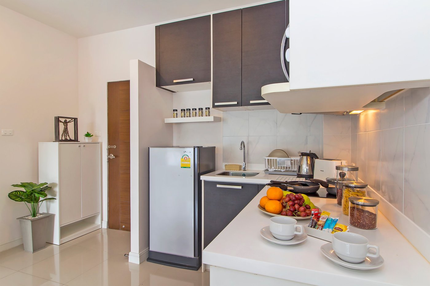 Chic Residences at Karon Beach (까론) - 호텔 리뷰 & 가격 비교