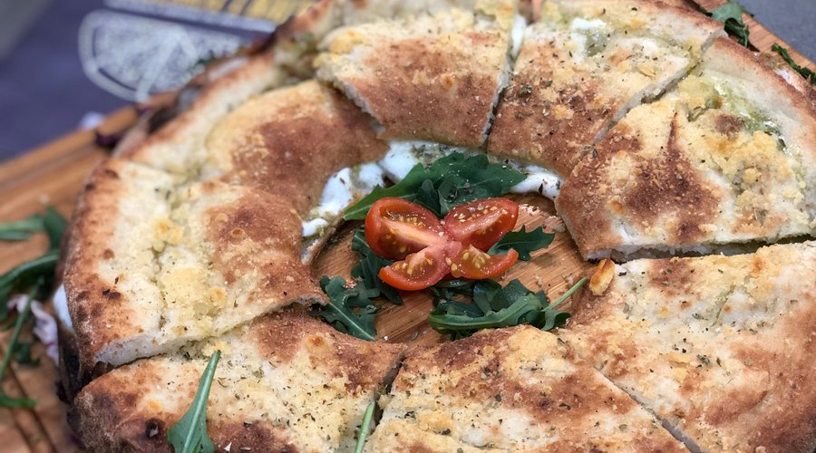 "Pane cunzatu" al pistacchio