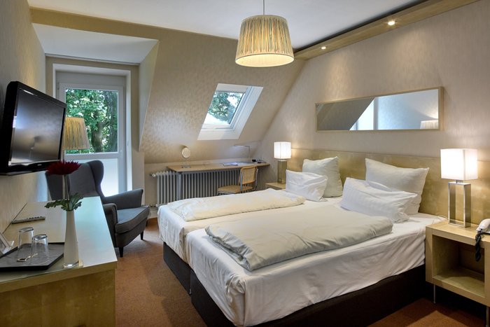 HOTEL KLEINER RIESEN $143 ($̶1̶7̶9̶) - Prices & Reviews - Koblenz, Germany