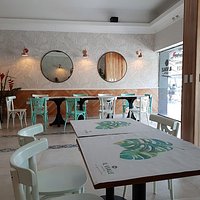 Interior del local totalmente remodelado