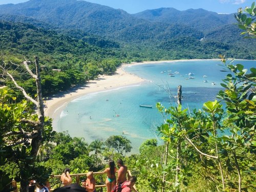 Praia do Viana é urbana e tem águas claras, mornas e tranquilas. É ideal  para crianças e quem busca tranquilidade. - Picture of Ilhabela, State of  Sao Paulo - Tripadvisor