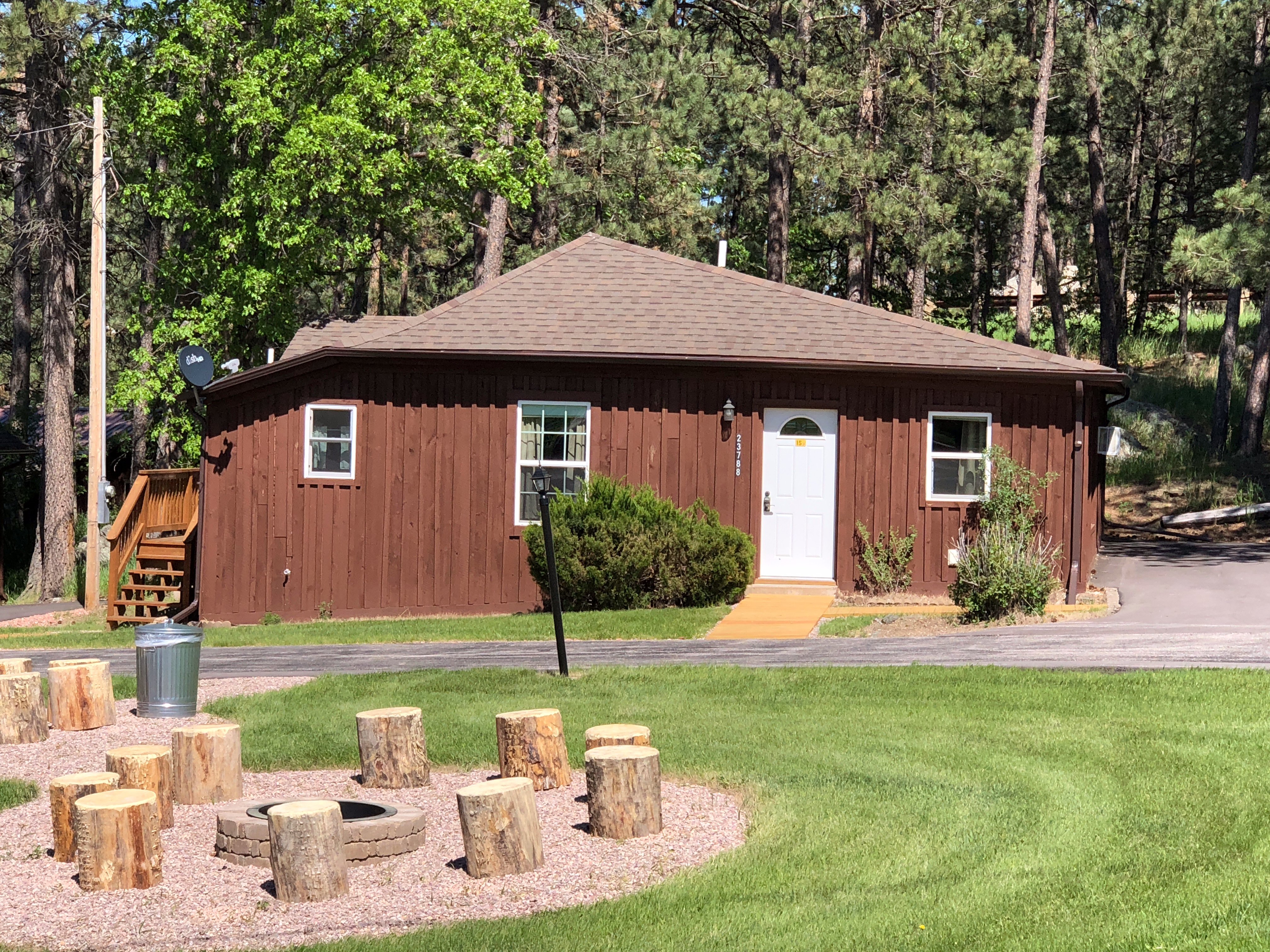 ROCKERVILLE LODGE & CABINS - Updated 2024 Prices & Specialty B&B ...