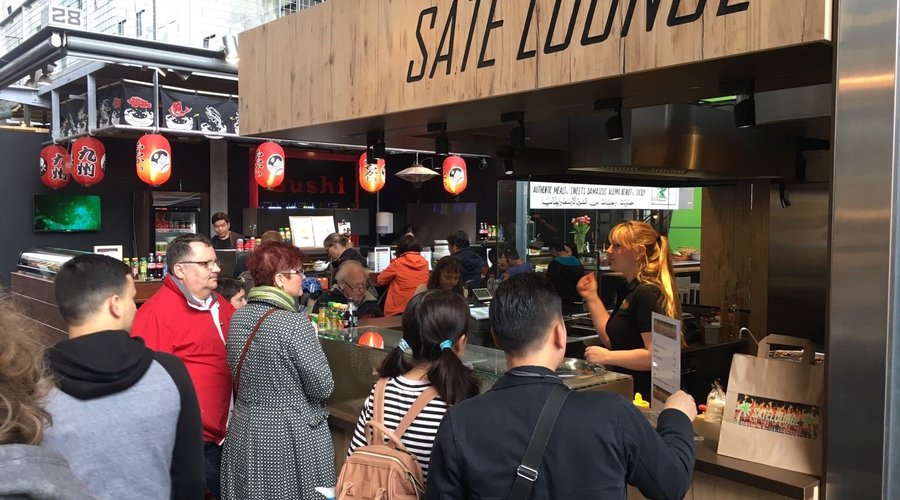 The Sate Lounge is driven by people with passion for delicious food.
You can order and eat at our cosy bar or order out if you like!
We welcome everybody who passes by to have a little bite!
Try before you buy!  Come in and find out for yourself!!
