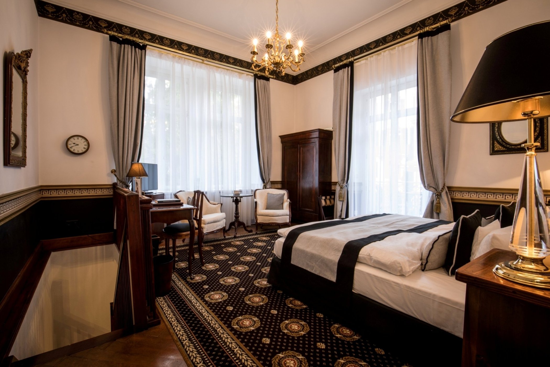 Hotel "Belle Epoque" by null
