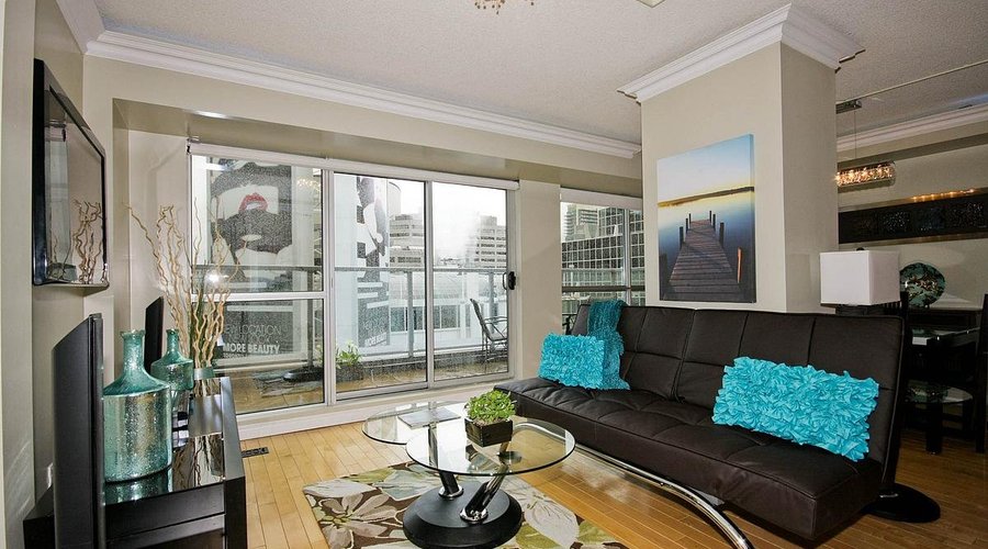 Yonge Suites Penthouse E - split level, 2 Bedroom / 3 Bath