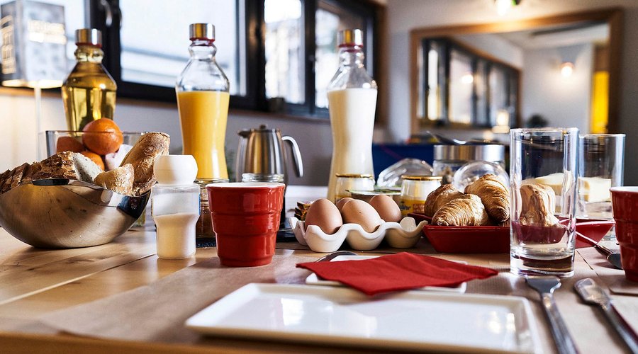 Petit déjeuner offert