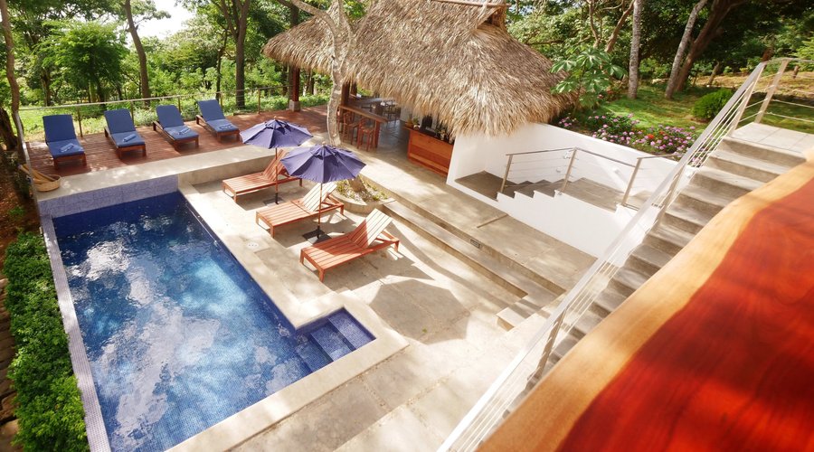Pool are from the lounge