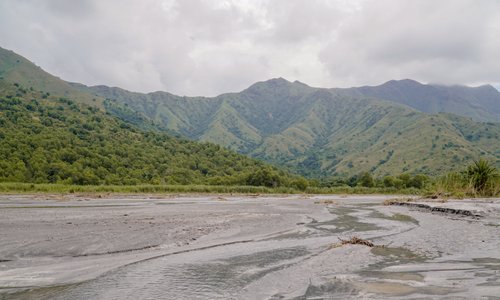 The view of the trek along lahar.