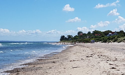 Nearby the Strawberry Cafe the beautifull beach of Dronningmølle