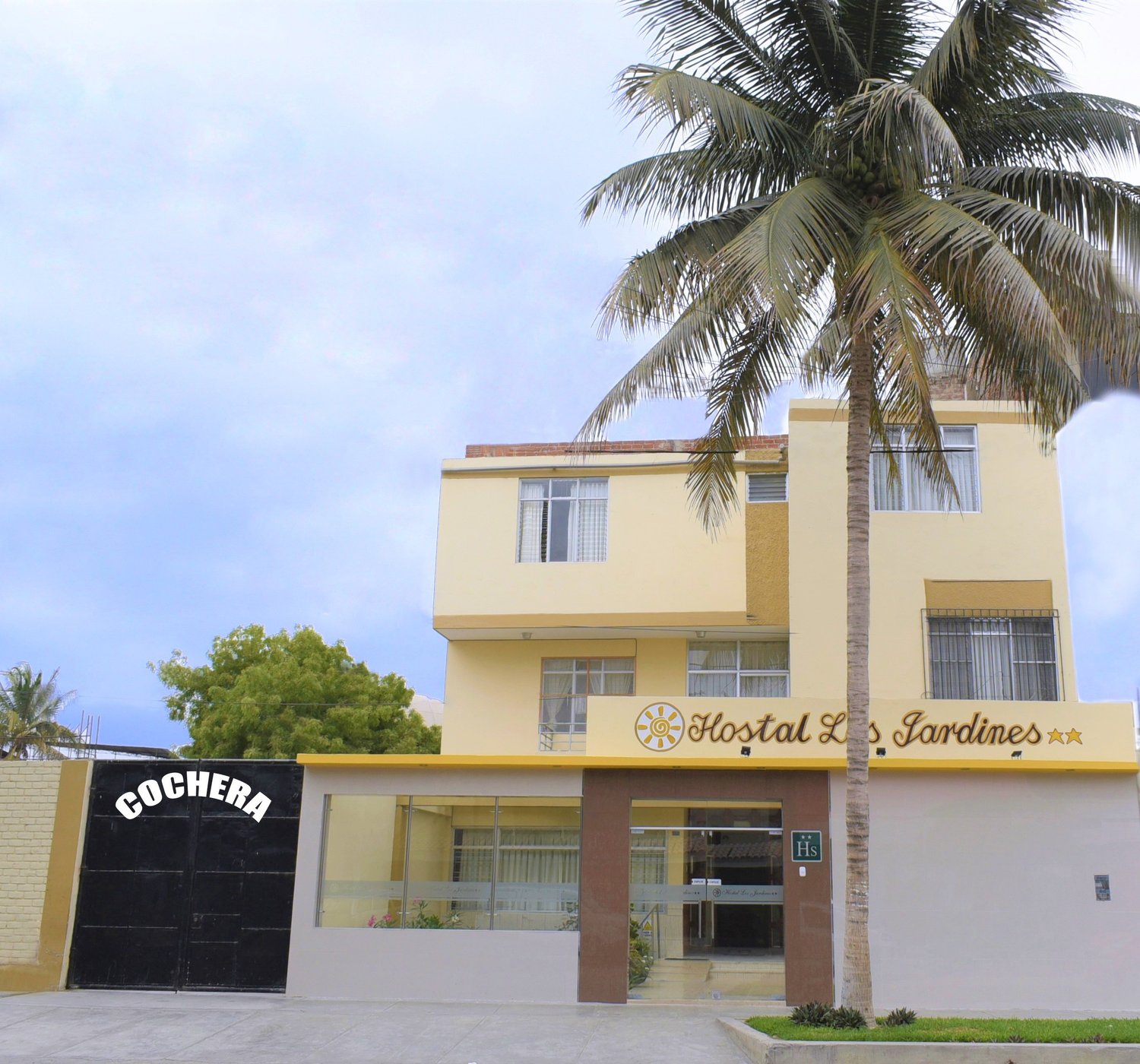 Hostal Los Jardines image