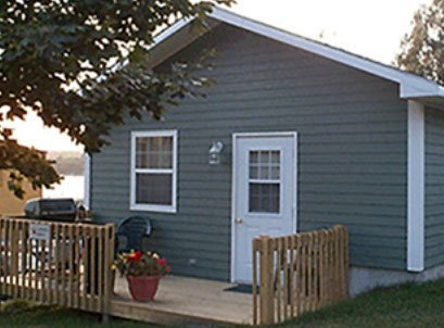 Cottage Facing The Harbour