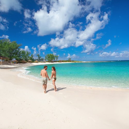 Discover Your Perfect Honeymoon at Sandals Royal Bahamian Resort
