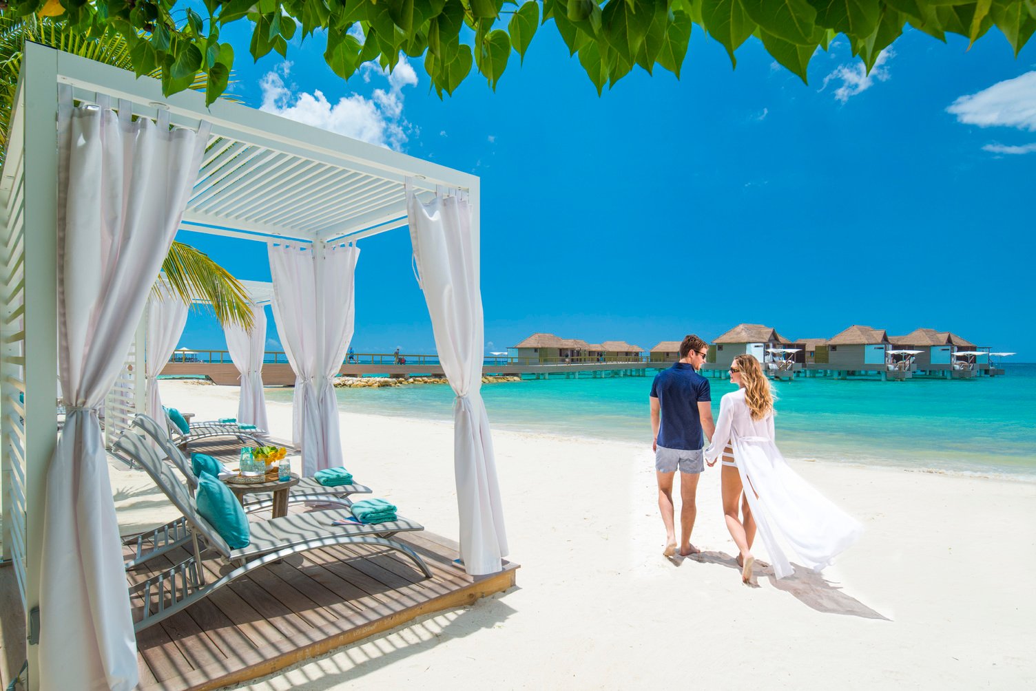 The Ultimate Guide to Getting Married at Sandals Resorts | Beach Weddings