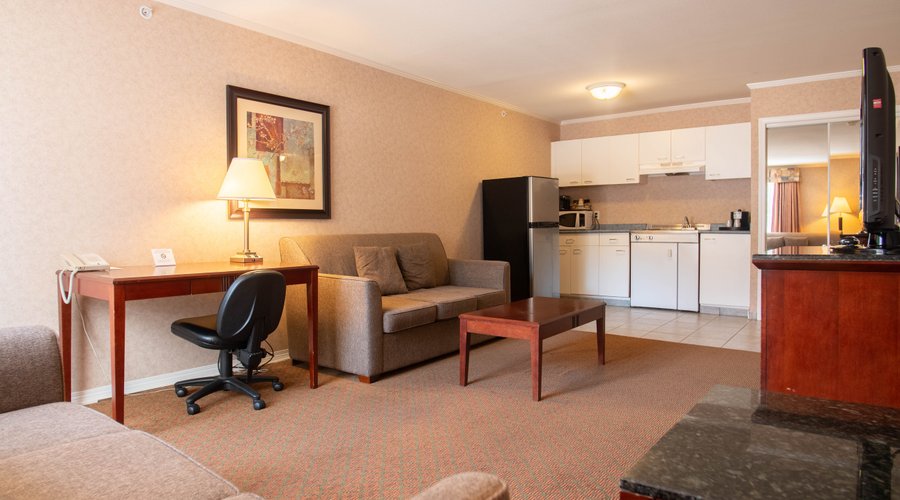 Kitchen Suite Room