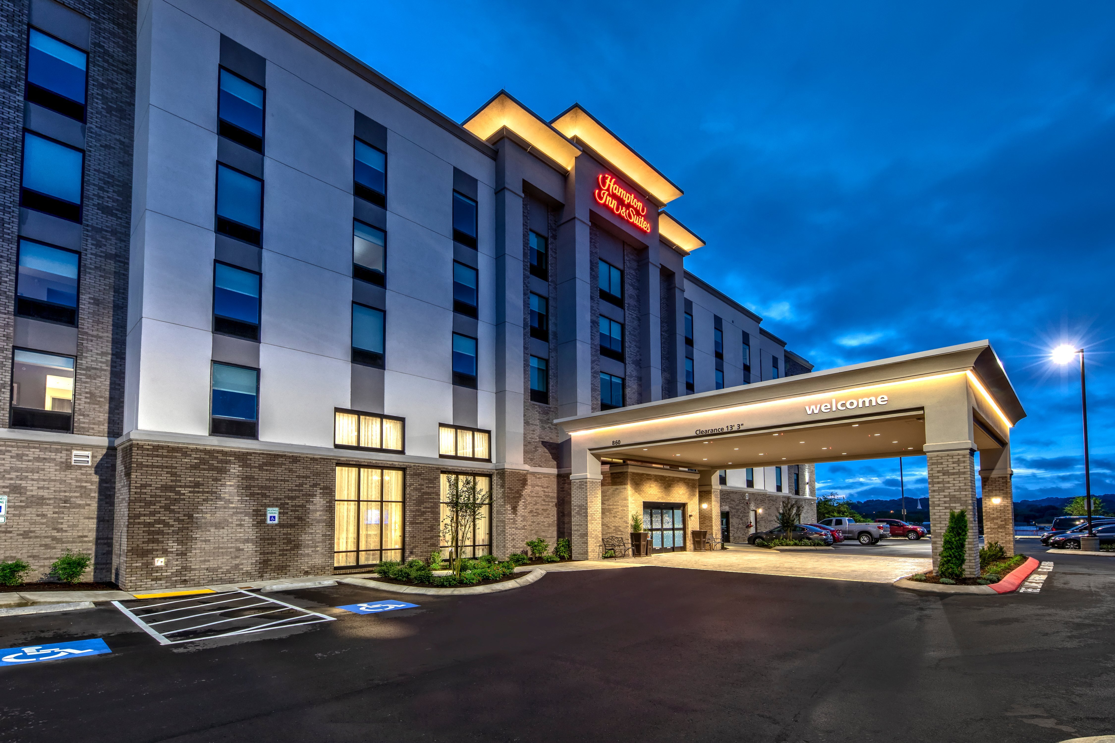 HAMPTON INN & SUITES NASHVILLE/GOODLETTSVILLE: Bewertungen, Fotos ...