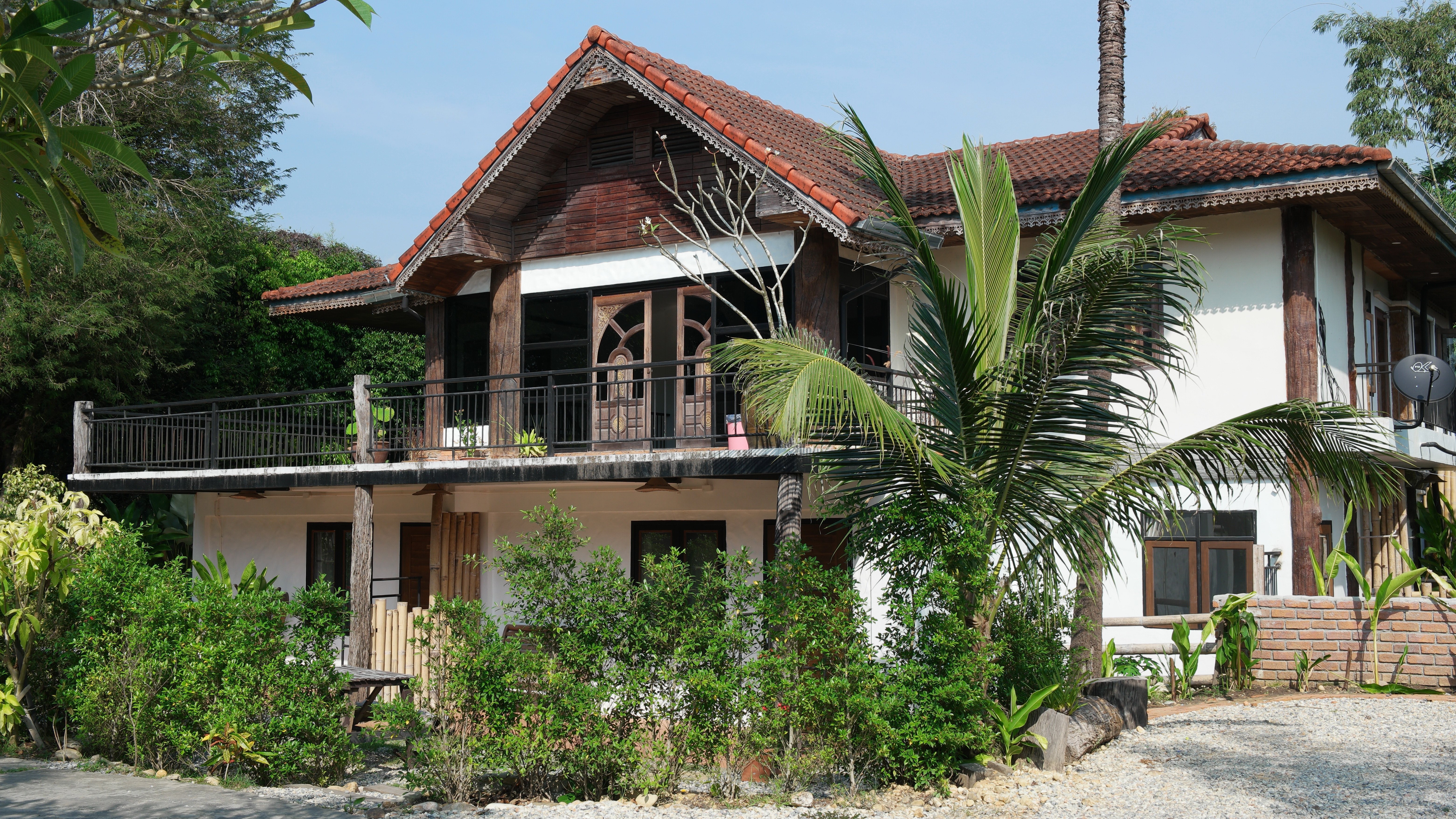 KINGFISHER HOUSE (SANGKHLA BURI, TAILÂNDIA): 7 Fotos, Comparação De ...