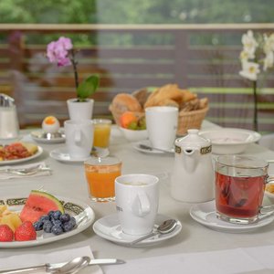 täglich frisches & reichhaltiges Frühstücksbuffet ab 8h bis 10h30