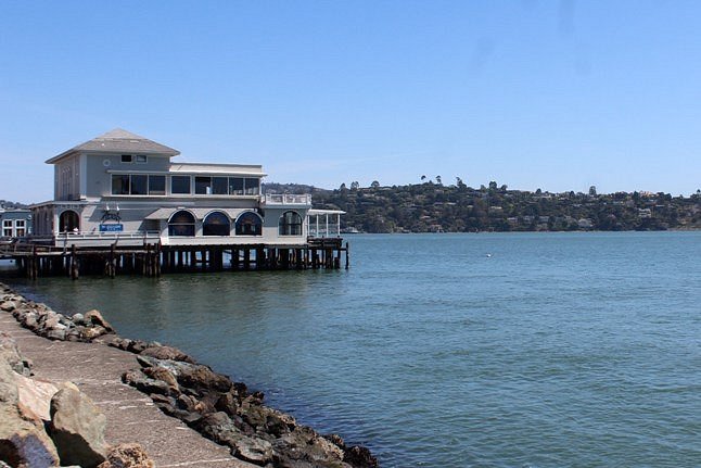 sausalito yacht club restaurant