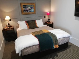 Room & Suite
