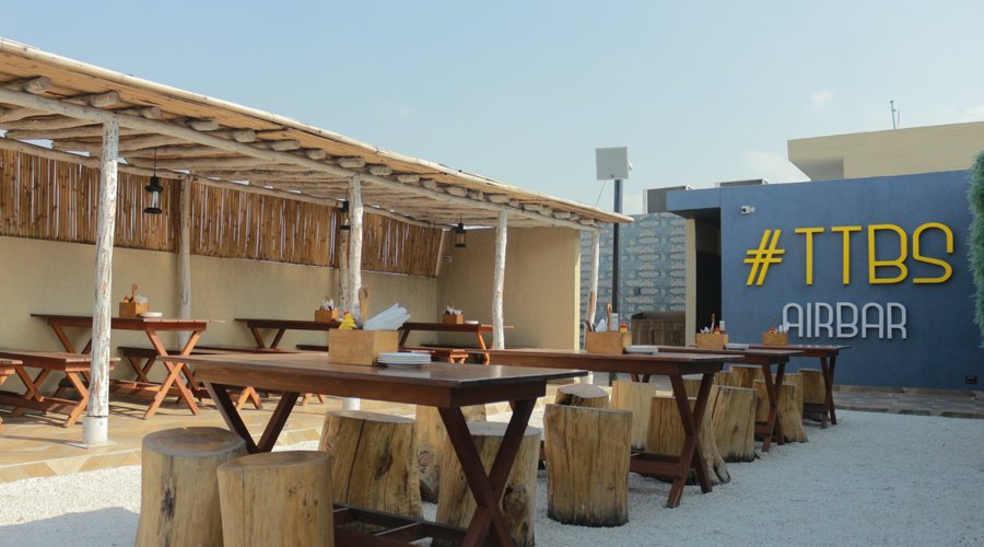 The Throwback Story Cafe Lounge & Sky-bar, 잘란다르 - 레스토랑 리뷰 - 트립어드바이저