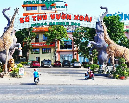 Sở thú Việt Nam: Khám phá thế giới động vật tại Sở thú Việt Nam với những con vật quý hiếm, đáng yêu và đầy kỳ thú. Những giờ phút tuyệt vời tại đây sẽ cho bạn một trải nghiệm đáng nhớ về sự phong phú của loài động vật.