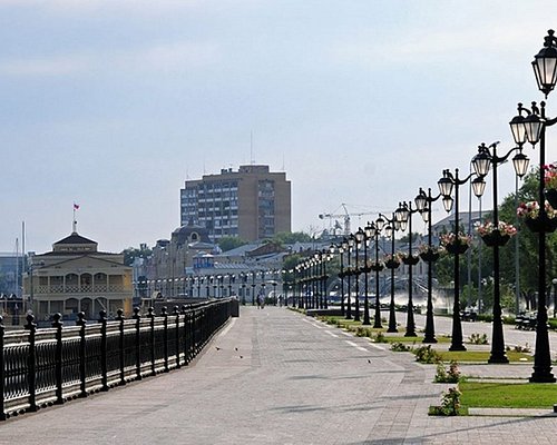 Где побегать в Астрахани: идём на стадионы и набережные