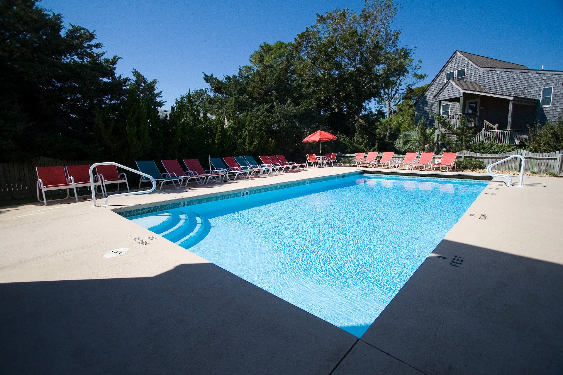 The Castle On Silver Lake Pool: Pictures & Reviews - Tripadvisor