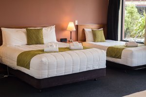 Haast River Motels & Holiday Park in Haast