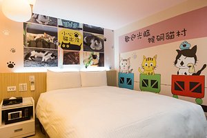 Morwing Hotel - Culture Vogue in Zhongzheng District, image may contain: Dorm Room, Furniture, Bedroom, Indoors