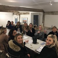 Lovely family run vineyard. The farm buildings are heritage listed which makes for a charming tasting experience. Staff are friendly and knowledgeable. Definitely worth a visit to try some English wine and sparkling.