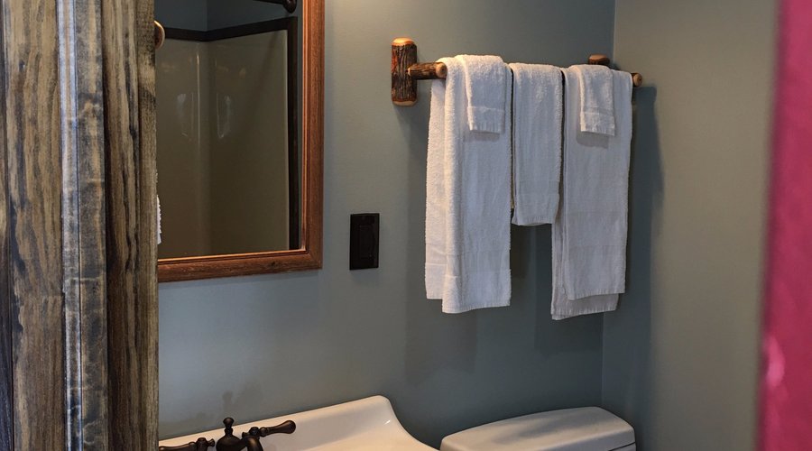 Suite Room 8 Bathroom. Nice. Neat. Clean.
