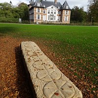 Log carving