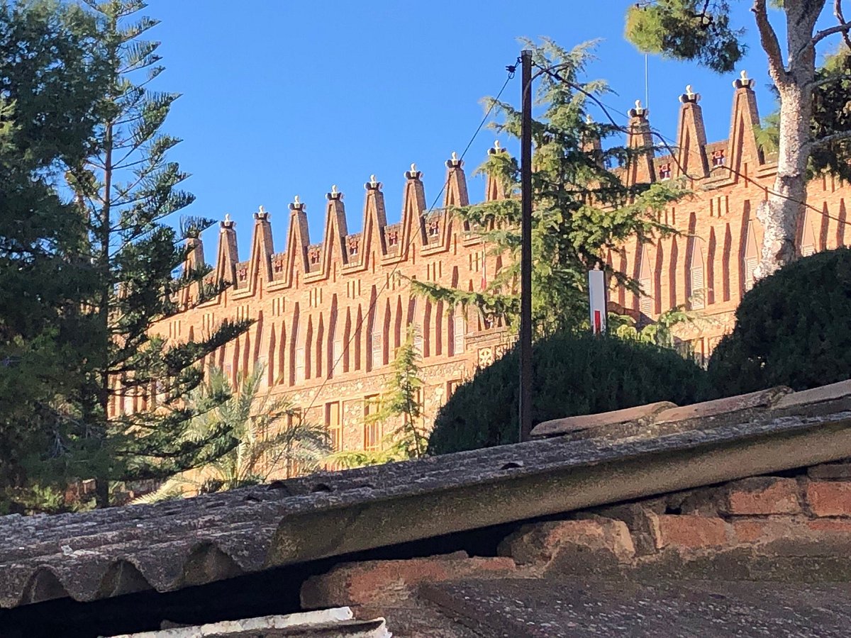 ▷ COL·LEGI TERESIANES Barcelona - Visit Teresian College Gaudí