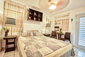 Room & Suite