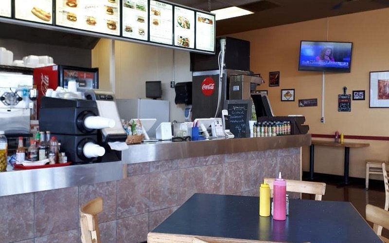 Benny's Burgers and BBQ