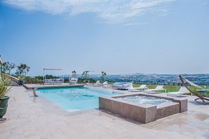 Piscina e spiaggia