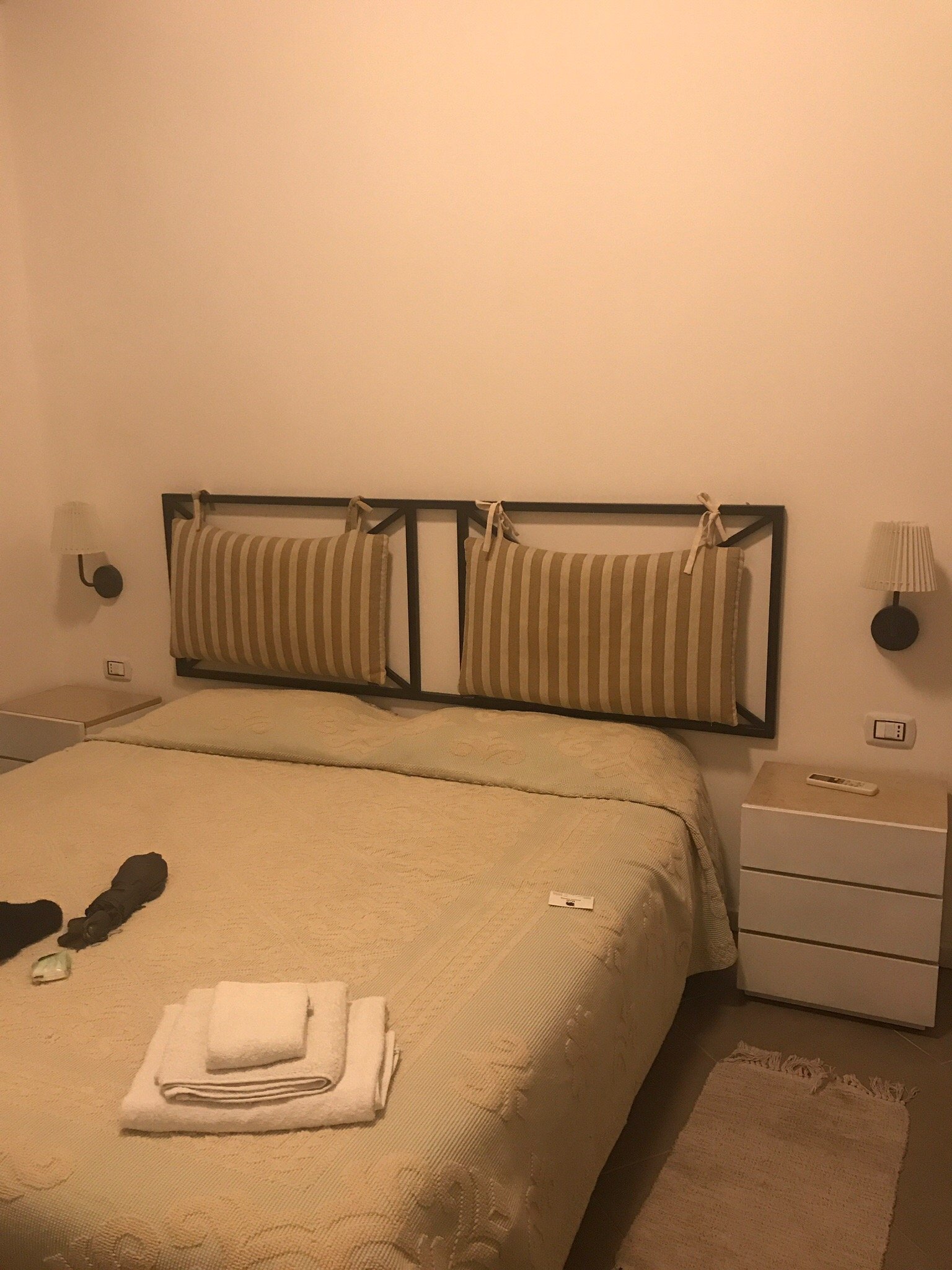 B&B PIAZZA DANTE (AU$85): 2022 Prices & Reviews (Nuoro, Italy) - Photos ...