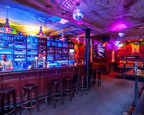 THE 10 BEST Bars & Clubs in St. Pauli (Hamburg) - Updated 2024