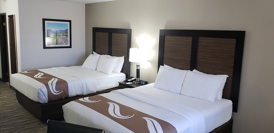 Quality Inn & Suites Rooms: Pictures & Reviews - Tripadvisor